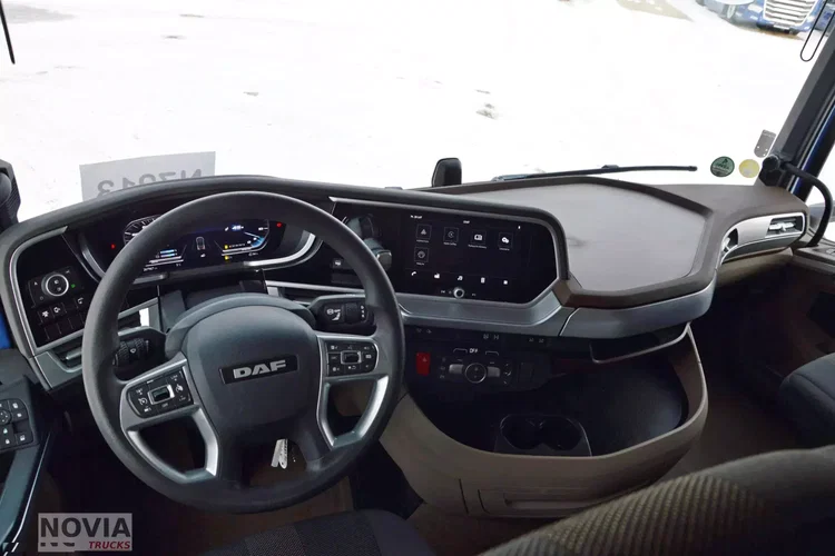 DAF XG+ 530 / ZF INTARDER / KLIMA POST. / SALONKA / ALUFELGI / zdjęcie 27