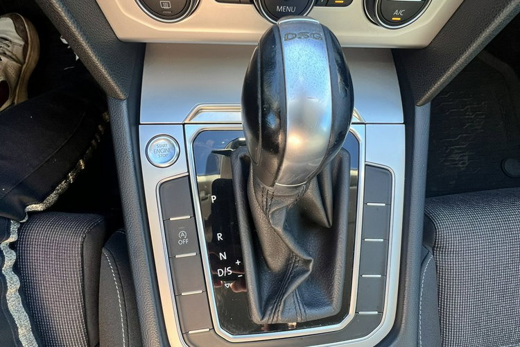 Volkswagen Passat zdjęcie 17