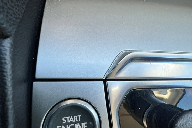 Volkswagen Passat zdjęcie 22