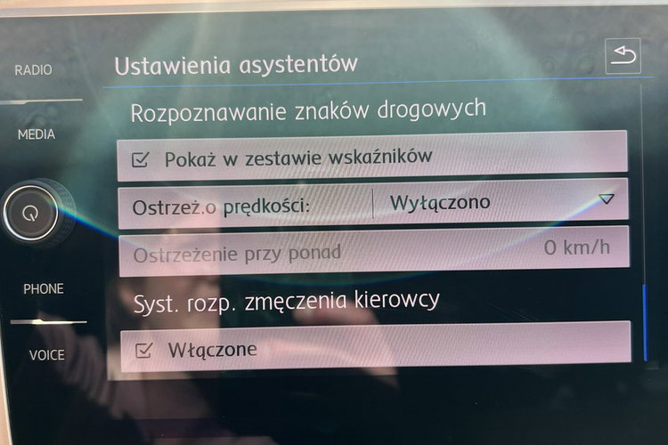 Volkswagen Passat zdjęcie 28