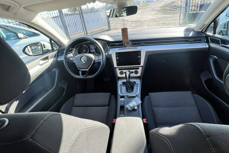 Volkswagen Passat zdjęcie 7