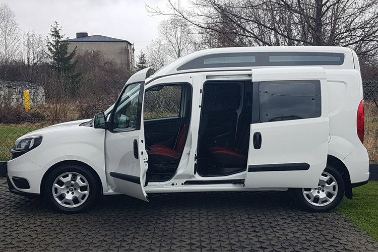 Fiat Doblo XL L2H2 5-OSÓB DŁUGI WYSOKI KLIMA 6-BIEGÓW MANUAL KRAJOWY zdjęcie 17