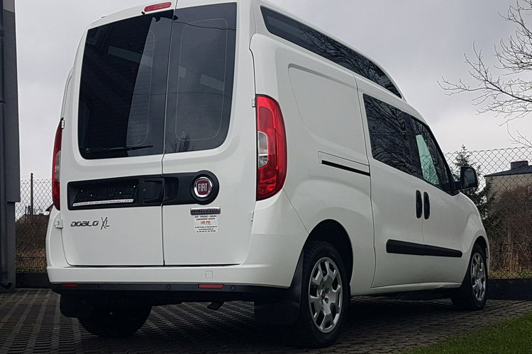 Fiat Doblo XL L2H2 5-OSÓB DŁUGI WYSOKI KLIMA 6-BIEGÓW MANUAL KRAJOWY zdjęcie 29