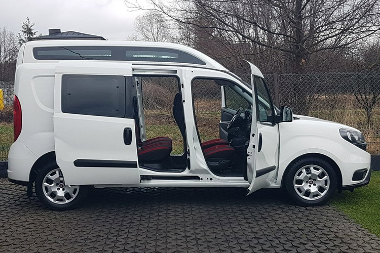 Fiat Doblo XL L2H2 5-OSÓB DŁUGI WYSOKI KLIMA 6-BIEGÓW MANUAL KRAJOWY zdjęcie 32