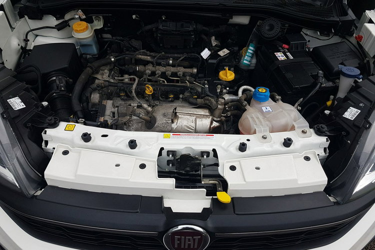 Fiat Doblo XL L2H2 5-OSÓb DŁUGI WYSOKI KLIMA 6-BIEGÓW MANUAL KRAJOWY zdjęcie 14