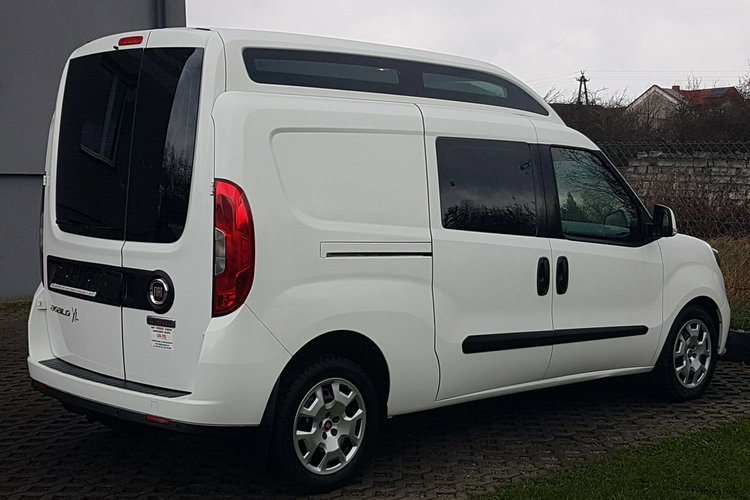 Fiat Doblo XL L2H2 5-OSÓb DŁUGI WYSOKI KLIMA 6-BIEGÓW MANUAL KRAJOWY zdjęcie 4