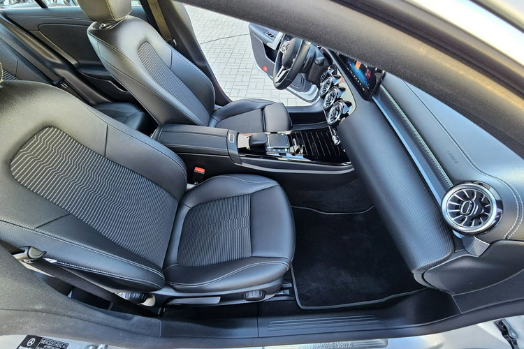 Mercedes CLA 180 Skóra, nawigacja, refkektory led, kamera, grzane fotele, serwis, zdjęcie 37