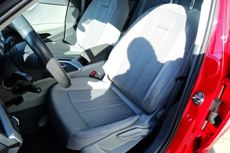 Audi A4 piękna czerwona limuzyna | Manual | Zadbane | Po dużym serwisie zdjęcie 10
