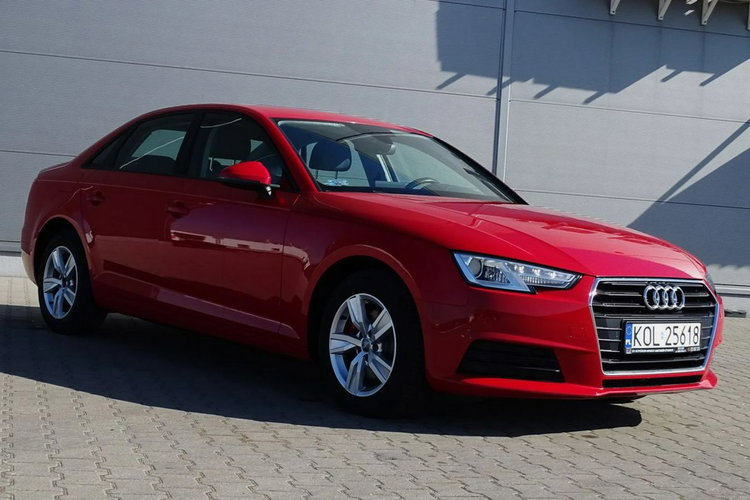 Audi A4 piękna czerwona limuzyna | Manual | Zadbane | Po dużym serwisie zdjęcie 3