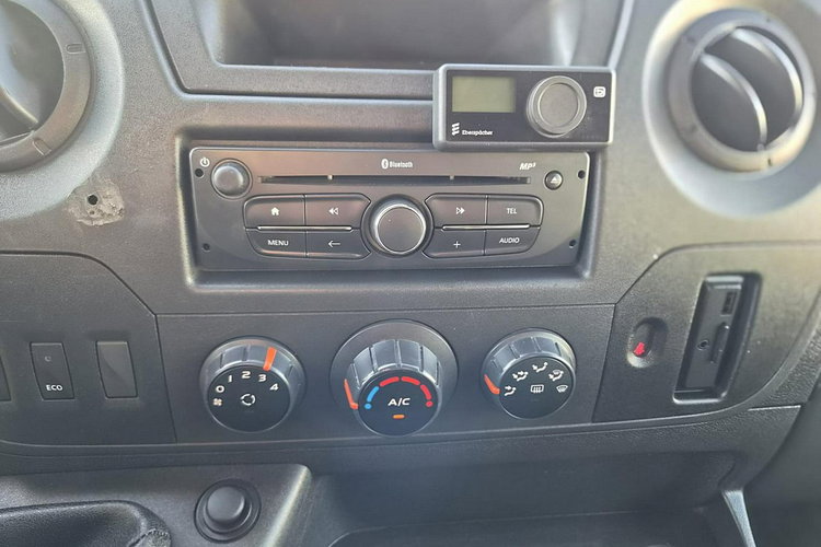 Renault Master L2H2 Pack klim+navi zabudowa rej. 2020 zdjęcie 13
