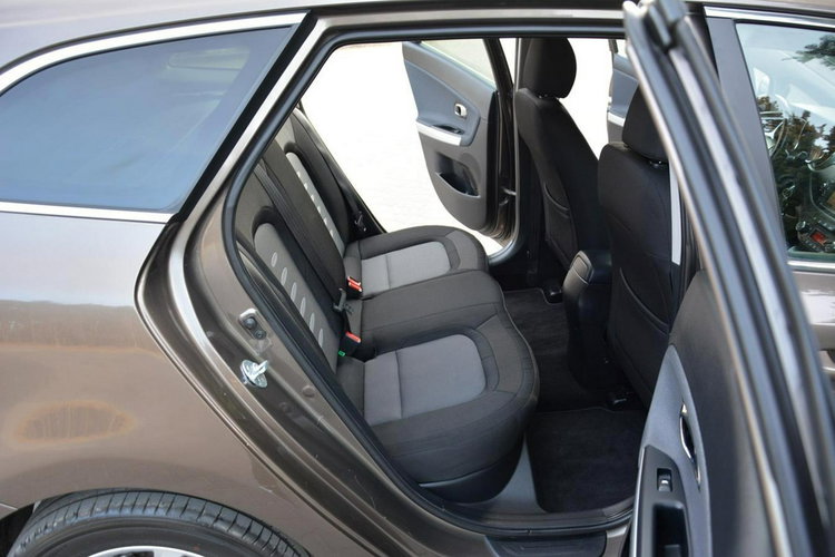 Cee'd Lift Navi Ledy Kamera Klimatronic Grz.kierownica Alu16 ASO Kia zdjęcie 15