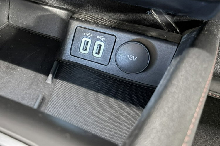 Ford Kuga 1.5 EcoBlue 120PS ST-LINE Black Edition Virtual Alu 18 LED AppleCar zdjęcie 35