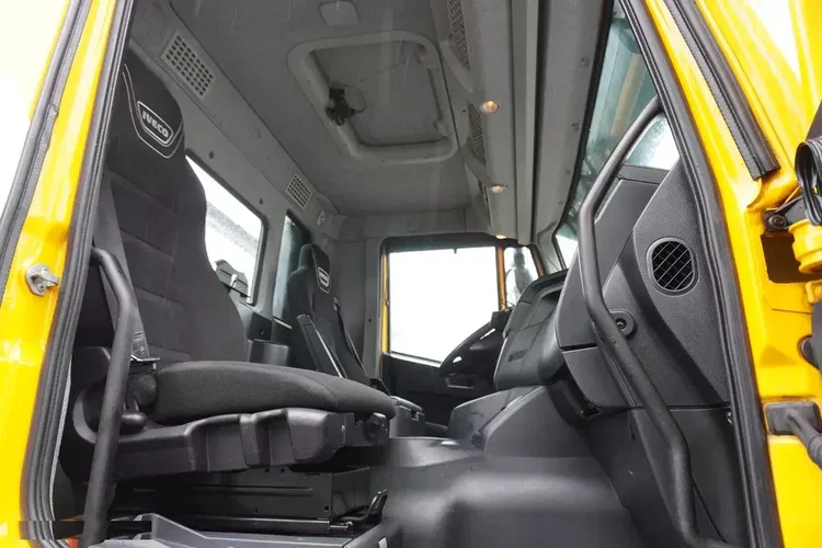 Iveco Stralis 420 8x2 / Zabudowa laweta Fiault / 2 osie skrętne / 17.6 t ładowności zdjęcie 30
