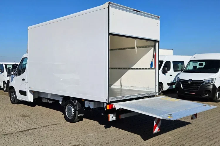 Renault Master Kontener 8 ePAL 84999zł NETTO 2.3 dCi/163KM zdjęcie 14