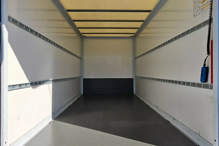 Renault Master Kontener 8 ePAL 84999zł NETTO 2.3 dCi/163KM zdjęcie 16