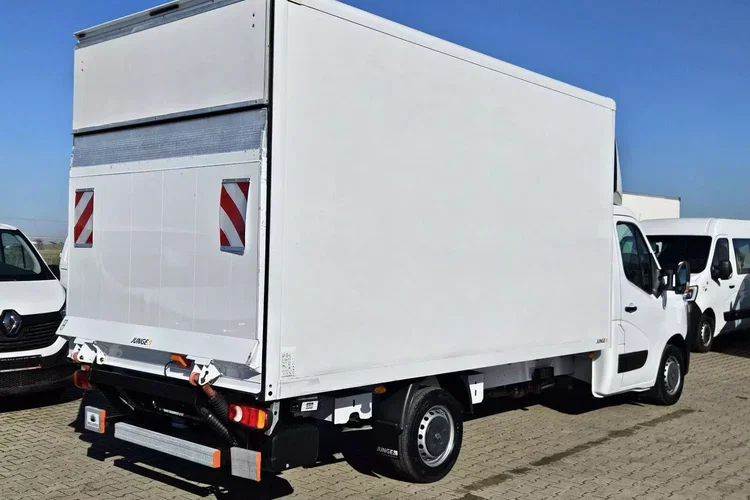 Renault Master Kontener 8 ePAL 84999zł NETTO 2.3 dCi/163KM zdjęcie 9