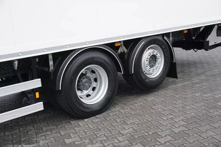 Mercedes ACTROS / 2553 / EURO 6 / CHŁODNIA + WINDA / 23 PALETY / OŚ SKRĘTNA zdjęcie 25