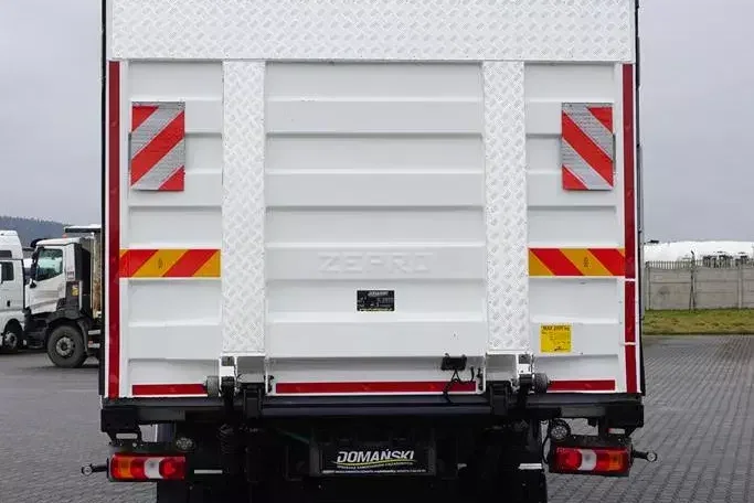 Mercedes ACTROS / 2553 / EURO 6 / CHŁODNIA + WINDA / 23 PALETY / OŚ SKRĘTNA zdjęcie 28