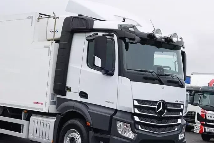 Mercedes ACTROS / 2553 / EURO 6 / CHŁODNIA + WINDA / 23 PALETY / OŚ SKRĘTNA zdjęcie 29
