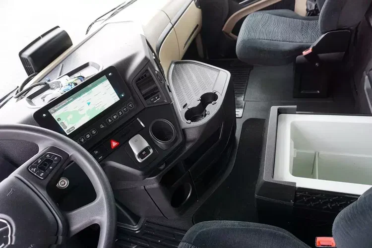 Mercedes ACTROS / 1851 / E 6 / MP 5 / RETARDER / I - COOL / BIG SPACE zdjęcie 9