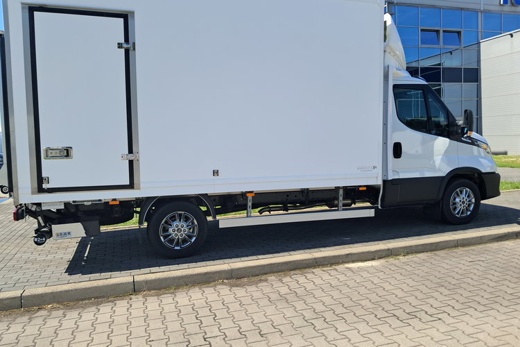 IVECO Daily 35S18HA8 zdjęcie 12