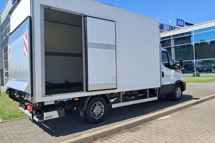IVECO Daily 35S18HA8 zdjęcie 14