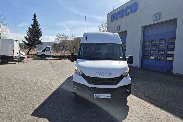 IVECO DAILY 35S18 zdjęcie 9