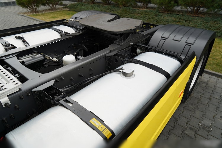 Volvo FH 500 / I-SHIFT / KLIMA POSTOJOWA / ALUFELGI / OPONY 100% / zdjęcie 12