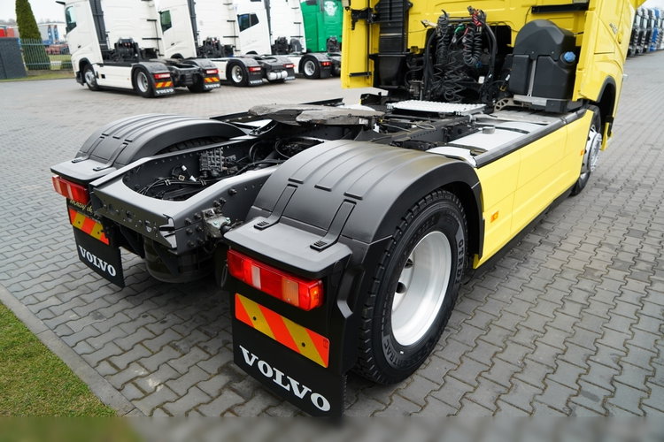 Volvo FH 500 / I-SHIFT / KLIMA POSTOJOWA / ALUFELGI / OPONY 100% / zdjęcie 15