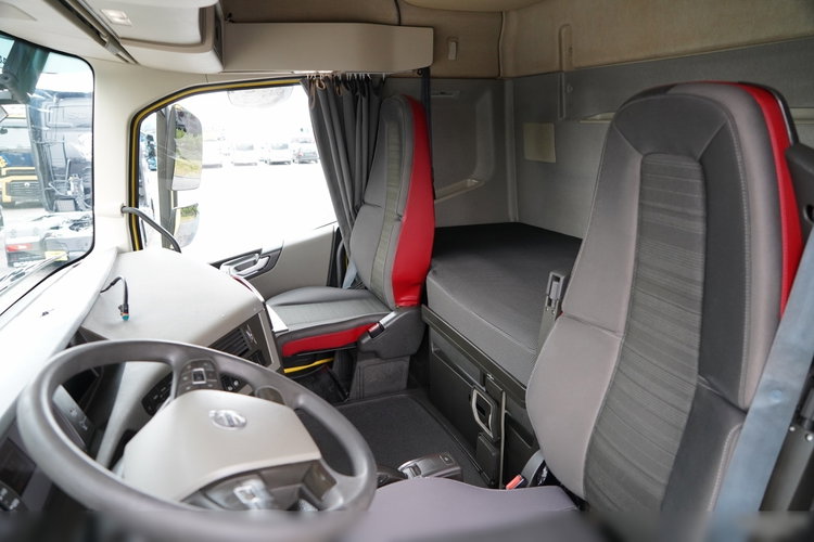Volvo FH 500 / I-SHIFT / KLIMA POSTOJOWA / ALUFELGI / OPONY 100% / zdjęcie 25
