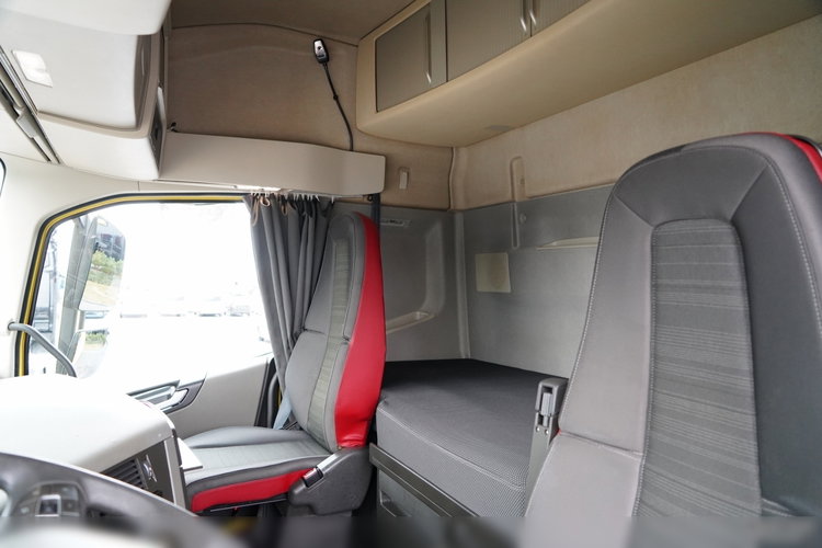 Volvo FH 500 / I-SHIFT / KLIMA POSTOJOWA / ALUFELGI / OPONY 100% / zdjęcie 26