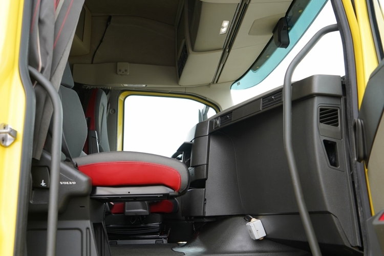 Volvo FH 500 / I-SHIFT / KLIMA POSTOJOWA / ALUFELGI / OPONY 100% / zdjęcie 34
