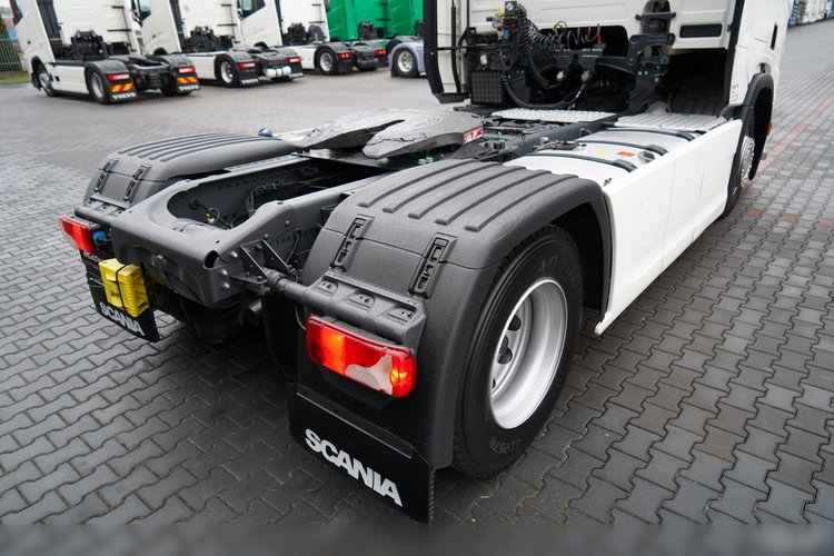 Scania R 450 / RETARDER / KLIMATYZACJA POSTOJOWA / OPONY 100% / PO ZŁOTYM KONTRAKCIE zdjęcie 15