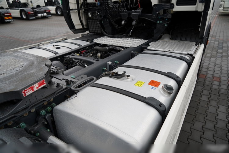 Scania R 450 / RETARDER / KLIMATYZACJA POSTOJOWA / OPONY 100% / PO ZŁOTYM KONTRAKCIE zdjęcie 16