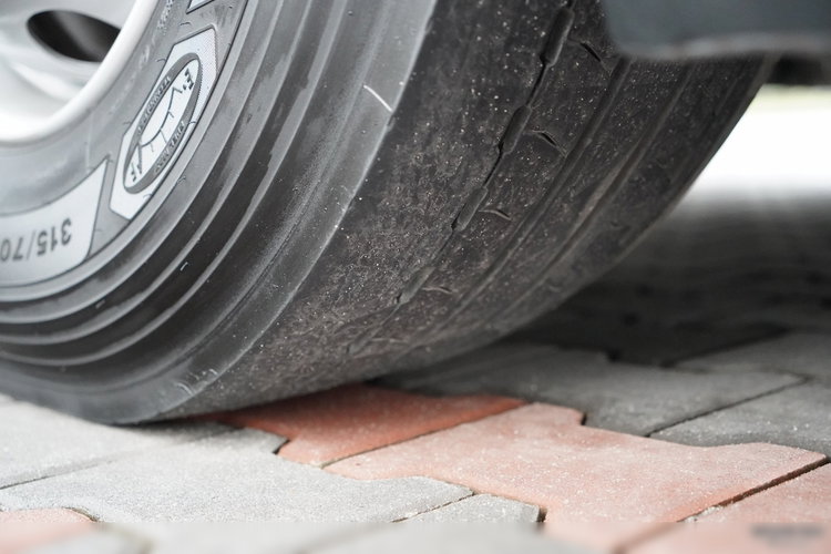 Scania R 450 / RETARDER / KLIMATYZACJA POSTOJOWA / OPONY 100% / PO ZŁOTYM KONTRAKCIE zdjęcie 18