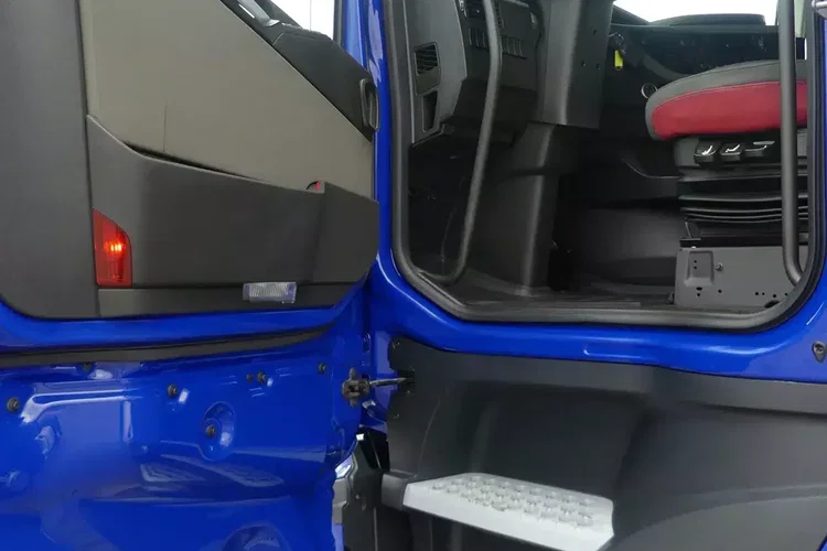 Volvo FH4 460 / EURO 6 / AUTOMAT / I -SHIFT / zdjęcie 18