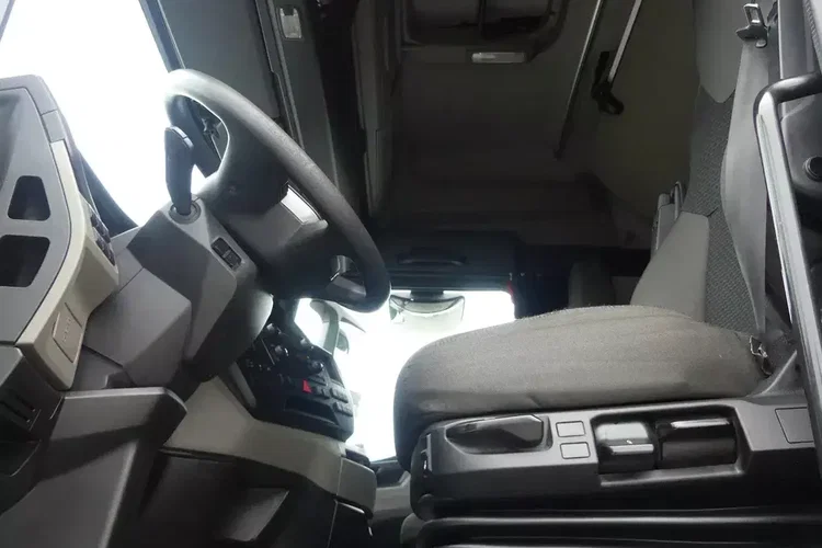 MAN TGX 18.470 / HYDRAULIKA / AUTOMAT / EURO 6 / STANDARD / zdjęcie 25