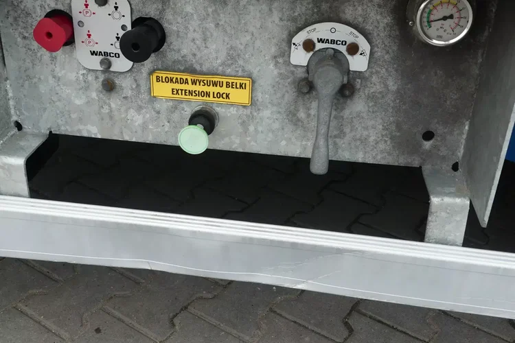 BODEX NISKOPODWOZIOWA / ROZCIĄGANA 3m / WCIĄGARKA / zdjęcie 23