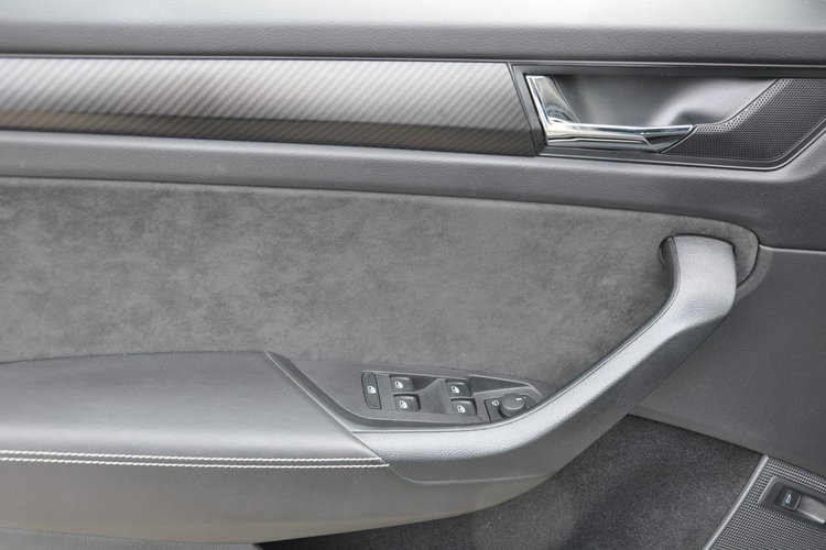 Skoda Kodiaq 2.0TDI 190KM 4X4 DSG Sportline Kamery360 El.Klapa Podgrz.Szyba Gwar.FV zdjęcie 13