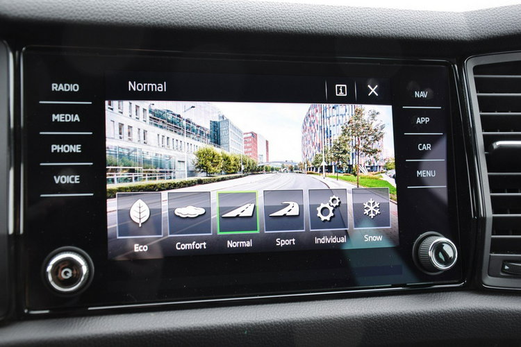 Skoda Kodiaq 2.0TDI 190KM 4X4 DSG Sportline Kamery360 El.Klapa Podgrz.Szyba Gwar.FV zdjęcie 26