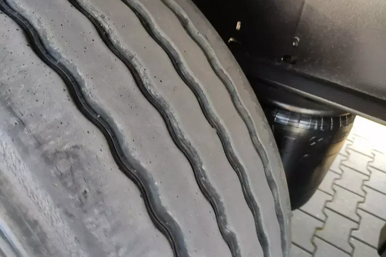 Kogel 3 Osie SAF Oś Podnoszona Standard Wysokość 2.76 2017r zdjęcie 16