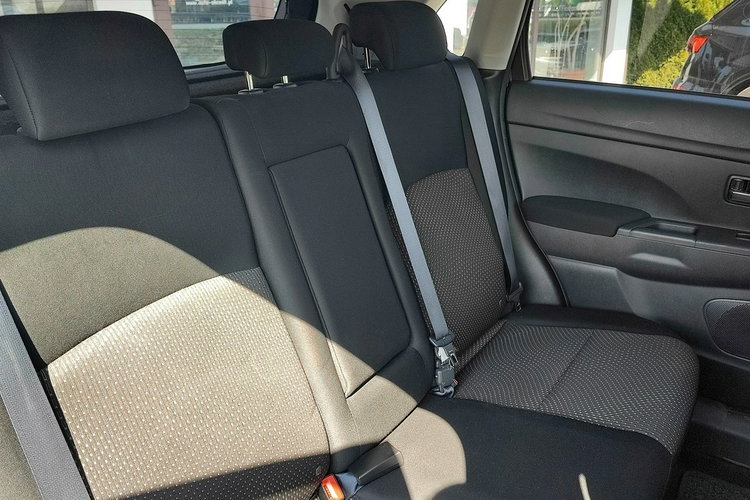 Mitsubishi ASX 1.6 MIVEC + ASX SUV - Star+ pełny serwis zdjęcie 18