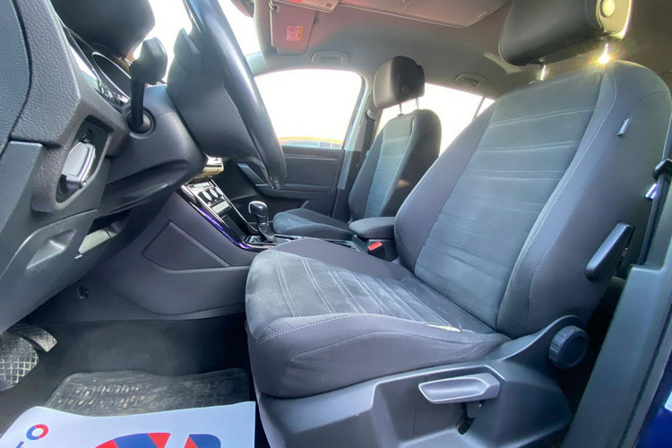 Volkswagen Touran 1.4tsi pasek nowy polski salon High line 1 wl full led navi kamera 7o zdjęcie 42