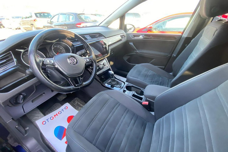 Volkswagen Touran 1.4tsi pasek nowy polski salon High line 1 wl full led navi kamera 7o zdjęcie 45