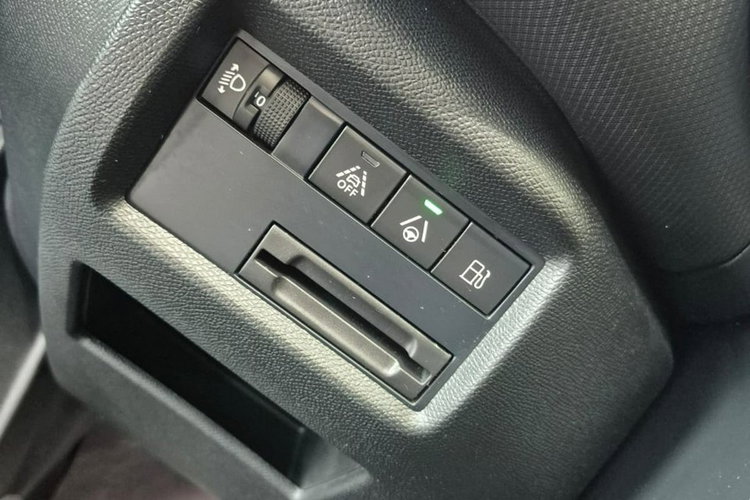 Citroen C5 Aircross Citroën C5 Aircross 1.6 PureTech Shine EAT8 zdjęcie 15