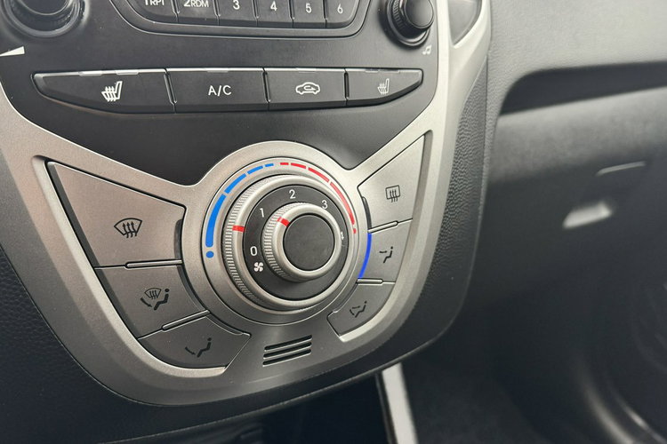 Hyundai ix20 1.6 125KM Automat Podgrz. fotele 55 tys. przebiegu zdjęcie 20