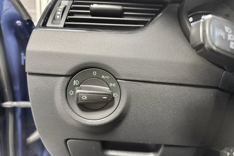 Skoda Octavia 2.0 TSI 220KM RS CHALLENGE RS Mode Black Pakiet Duża Navi CANTON zdjęcie 30