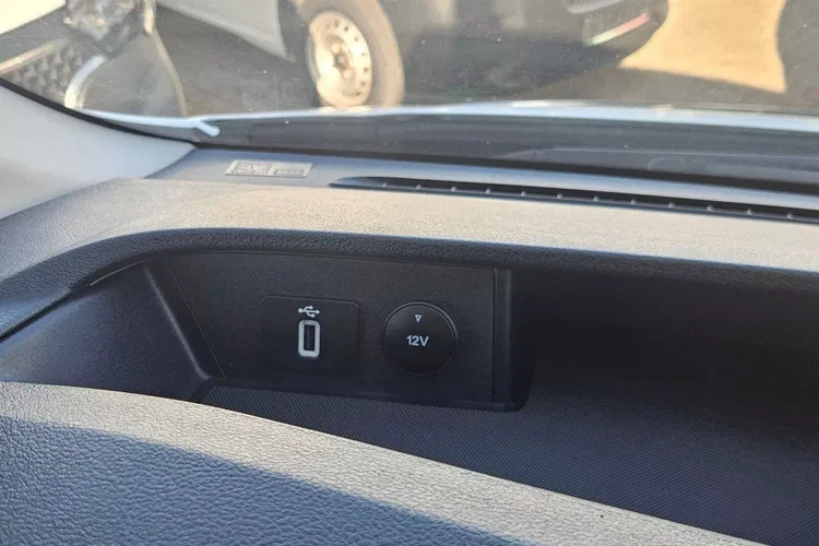 Ford transit L4H3 79999zł NETTO Brygadówka 6 osób 2.0TdCi/131KM zdjęcie 22