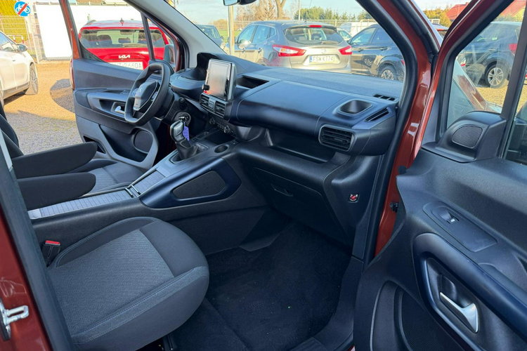 Peugeot RIFTER klima, navi, kamery, gwarancja zdjęcie 15
