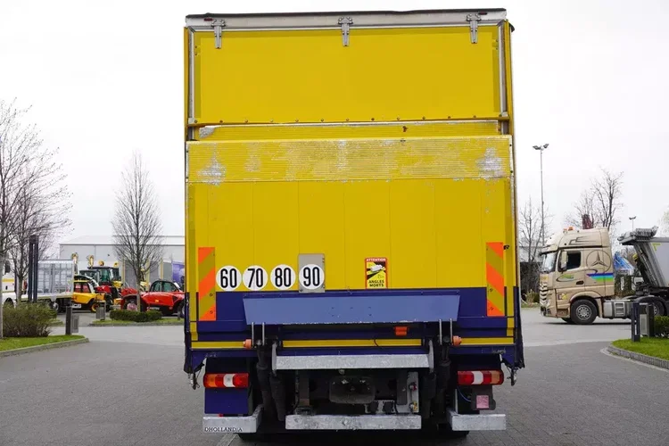 Mercedes Actros 1833 / Firanka 18 EPAL / 200 tys. km zdjęcie 4